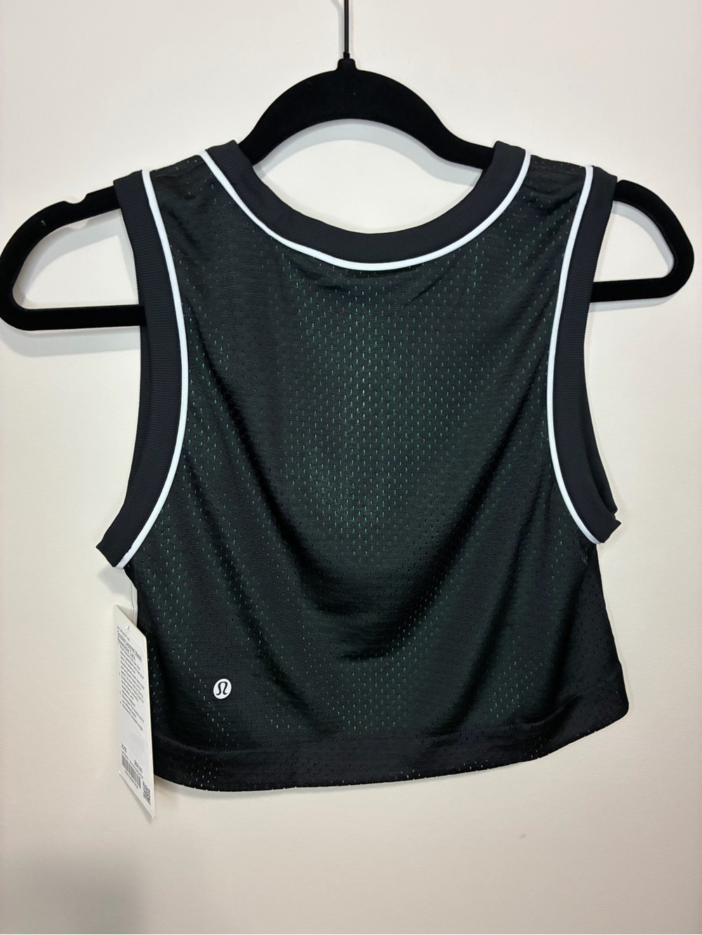 Lululemon Double-Layered Mesh Reversible
Tank Top